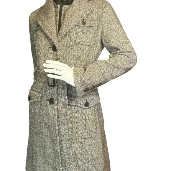Donnybrook Trench Coat Size Small. - Picture 9 of 14